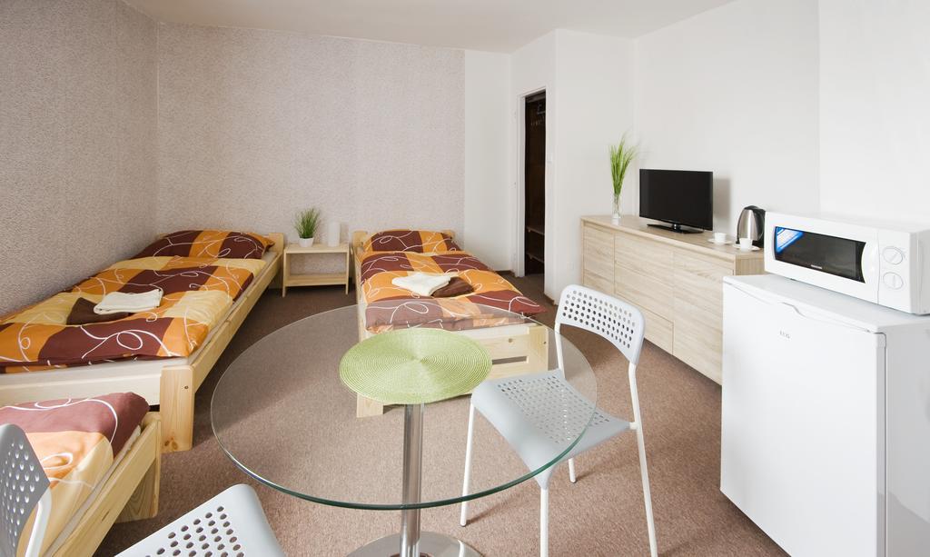 Penzion Ostrava-Levne Ubytovani Exterior foto
